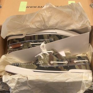 Brand New never worn - Bass Camo tennis shoe moccasins SIZE 11 US